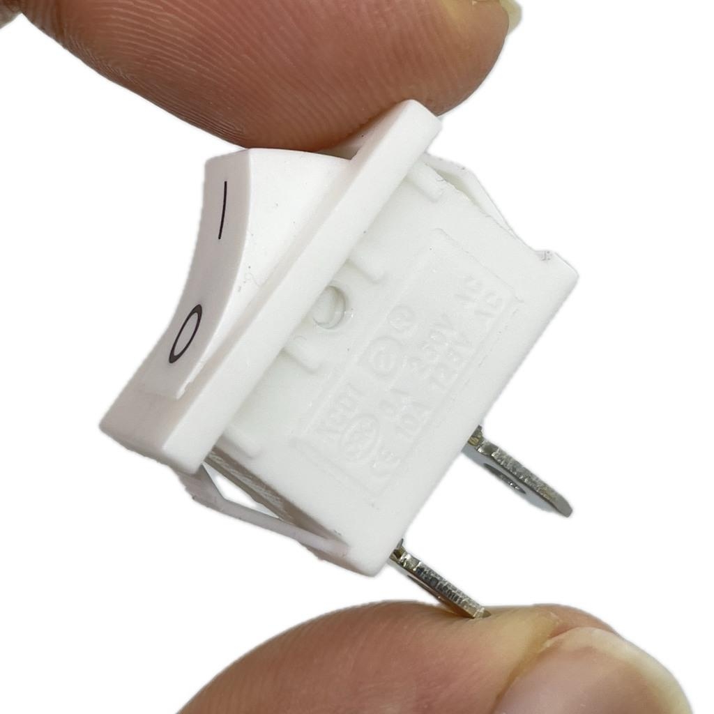 IC-120B%20Mini%20Işıksız%20Anahtar%202P%20On-Off%20Beyaz