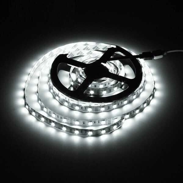 3%20Çipli%20İç%20Mekan%20Şerit%20Led%205%20Metre%20-%20Beyaz